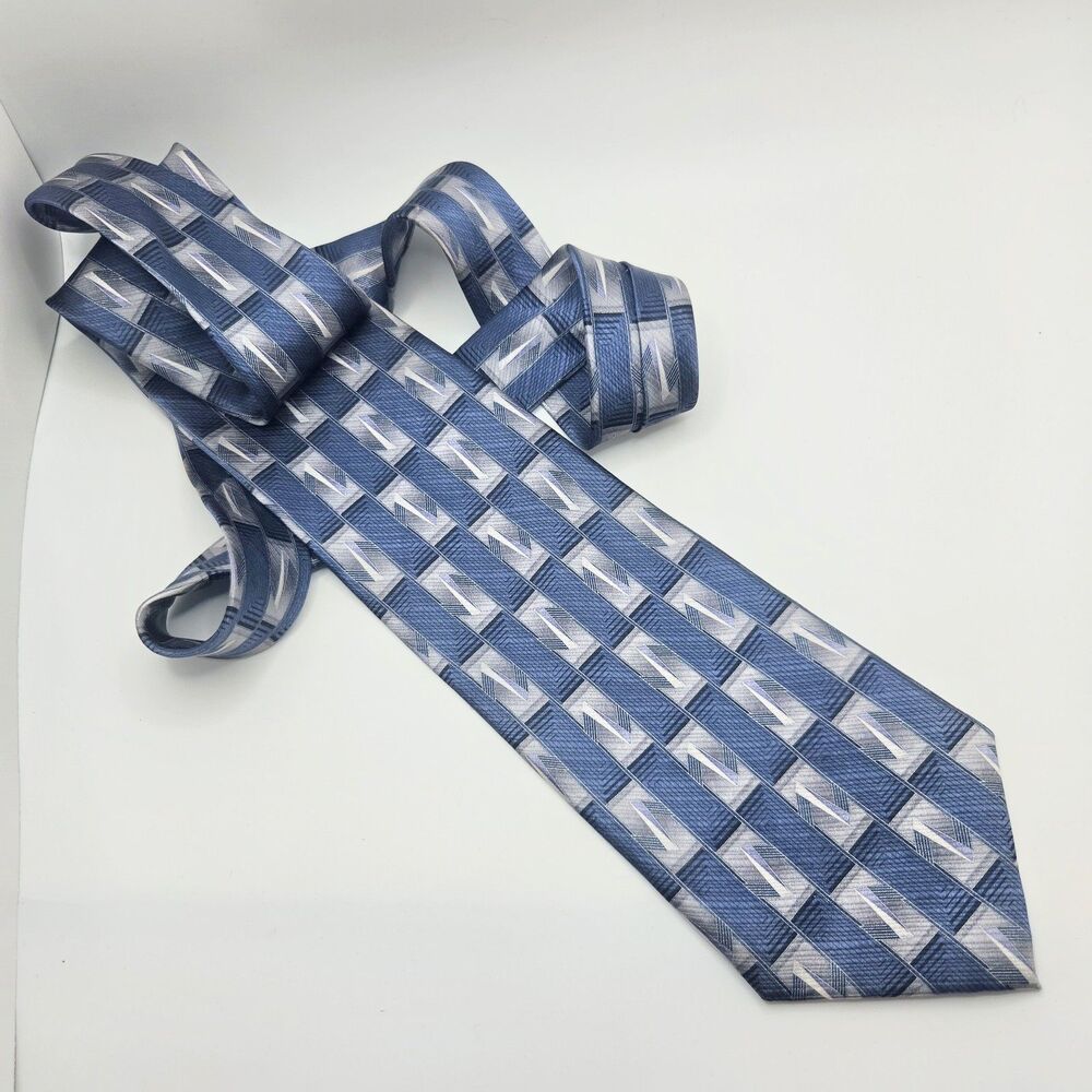 Vintage 90s Carlo Palazzi Italy 100% Silk Men's Necktie Blue & Silver Geometric